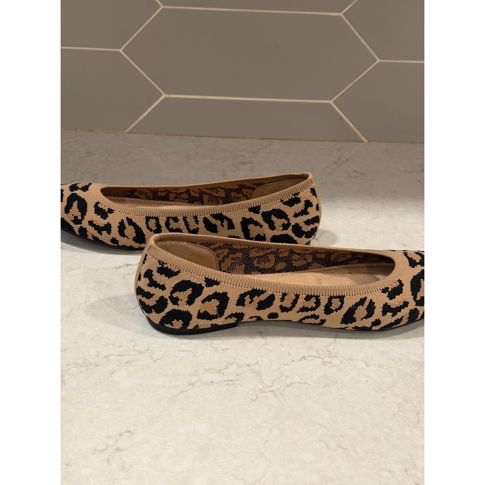Old Navy Womens Leopard Print Pointy Toe Knit Ballet Flats Tan Black Size 7.5